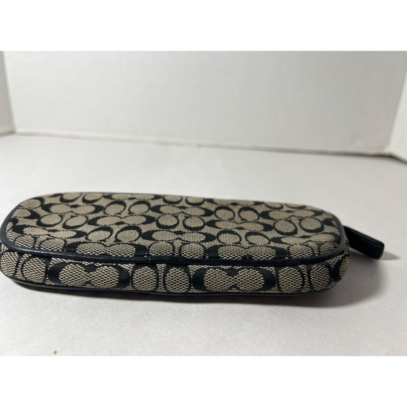 Coach Black and Gray - Picture 9 of 9